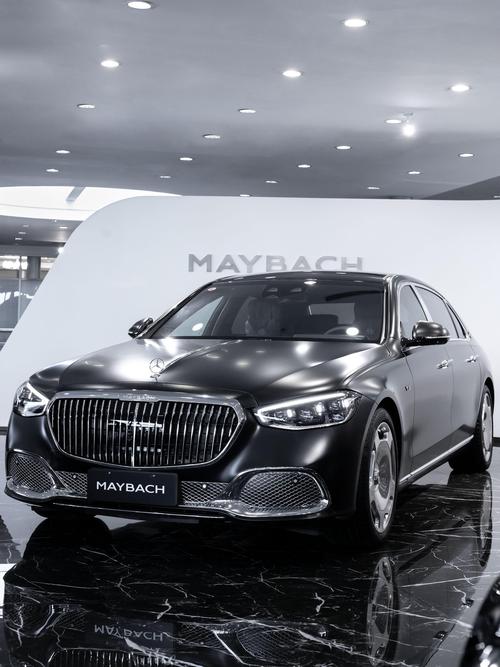 成都269岚图汽车的售后服务让用户无忧出行，迈巴赫未来的豪华车趋势